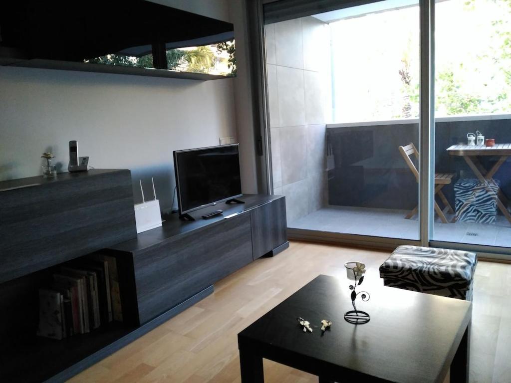 Luxury Flat, 3 Bedrooms, 2 Bathrooms And Swimming Pool Next To The Beach!! Sant Adria de Besos Buitenkant foto