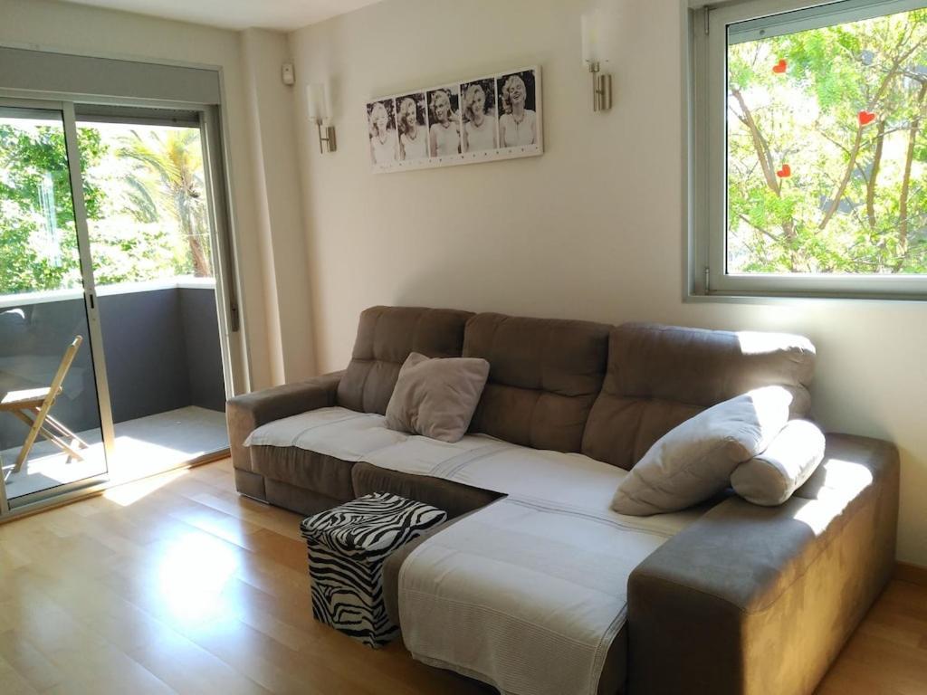 Luxury Flat, 3 Bedrooms, 2 Bathrooms And Swimming Pool Next To The Beach!! Sant Adria de Besos Buitenkant foto